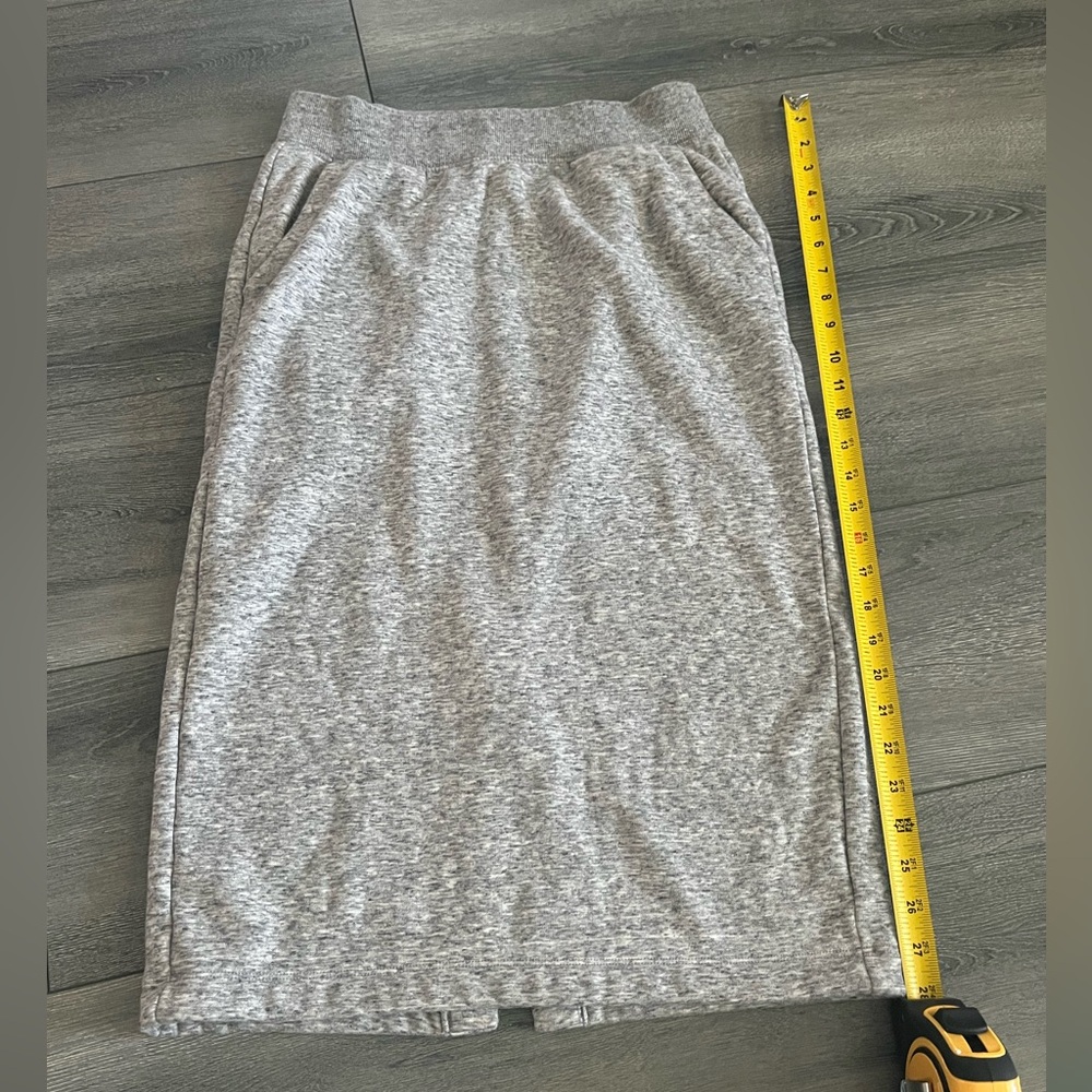 Uniqlo Gray Pencil Skirt sweatshirt skirt for Women sz small